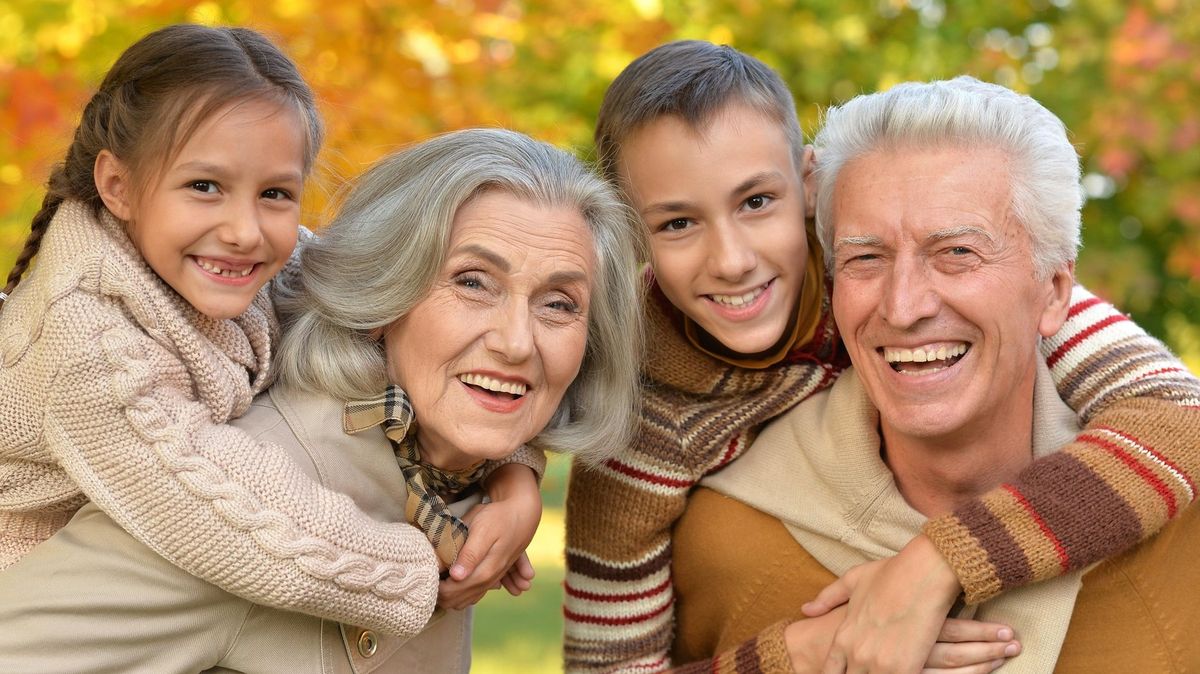 Upadající mezigenerační vztahy. Jak si udržet blízký vztah s vnoučaty?